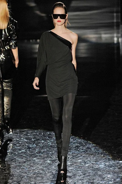 Look 33